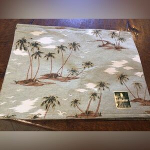 NWT Four placemats by design cottage